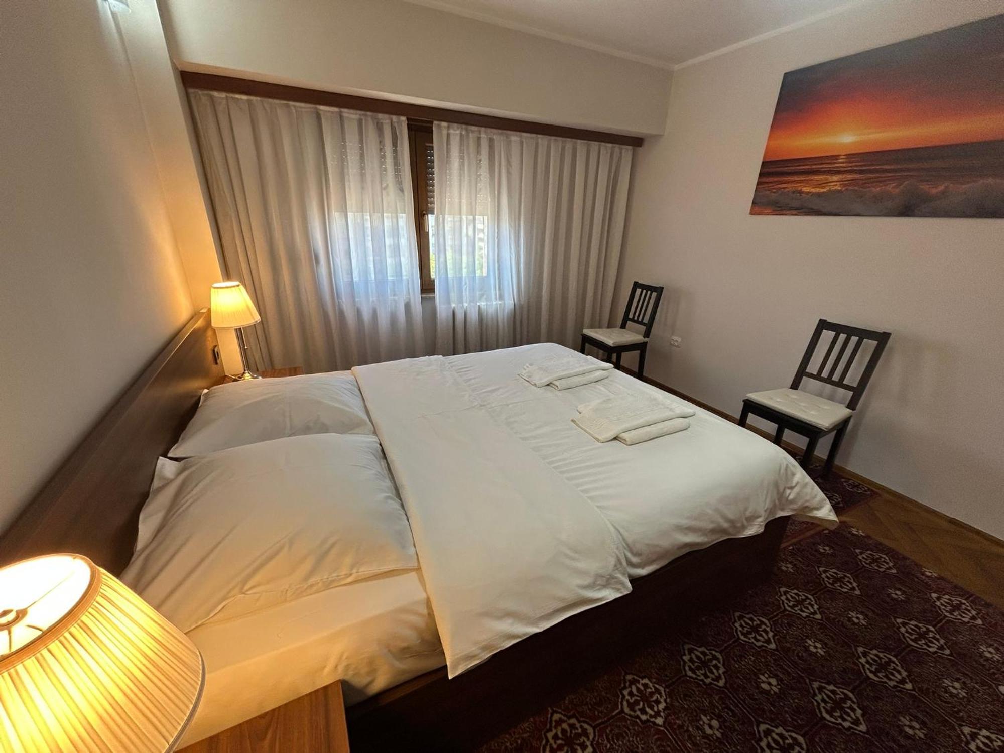Apart. Premium Ultracentral, 3 Camere Loc Parcare. Ploieşti Exteriör bild