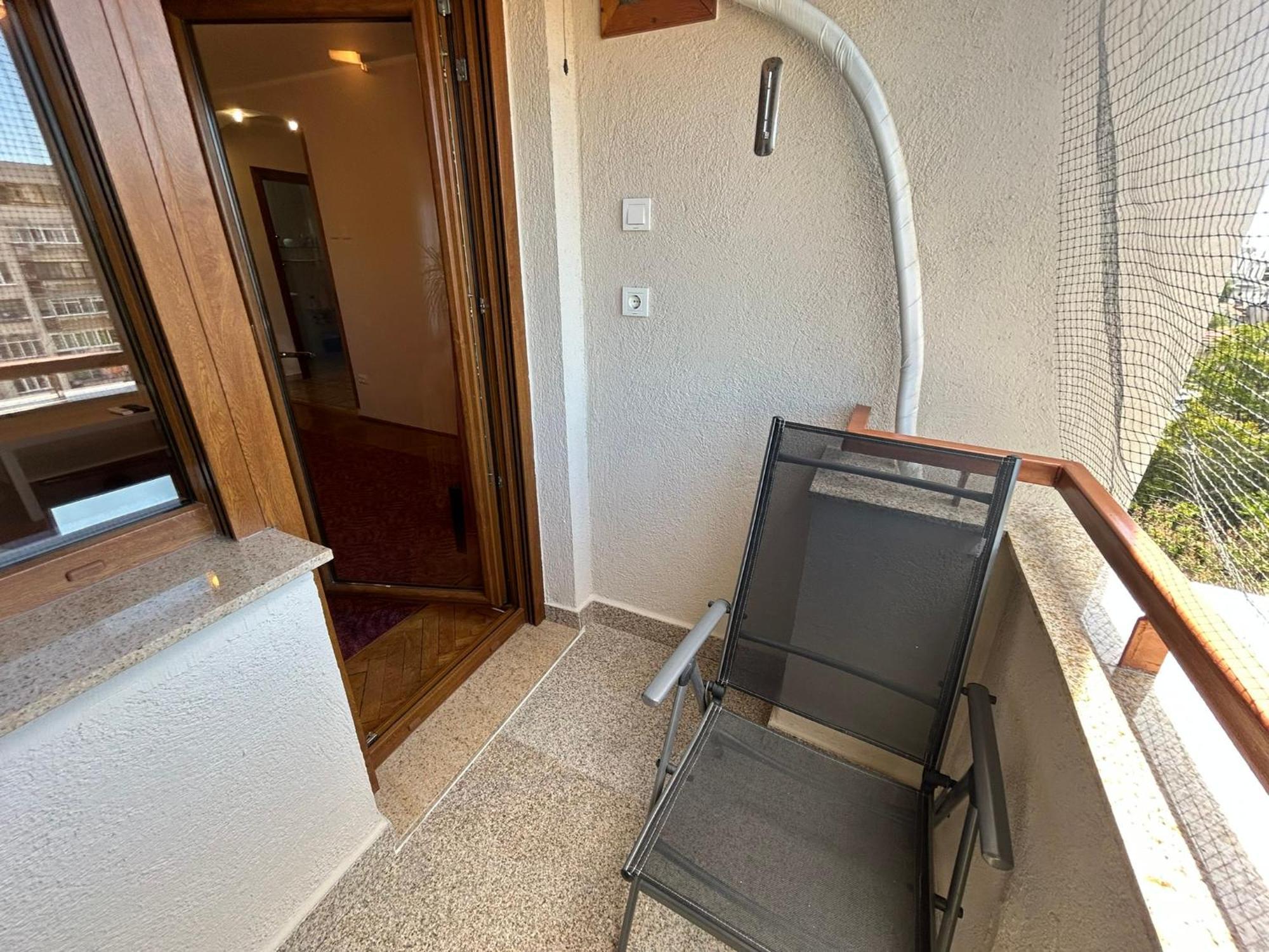 Apart. Premium Ultracentral, 3 Camere Loc Parcare. Ploieşti Exteriör bild
